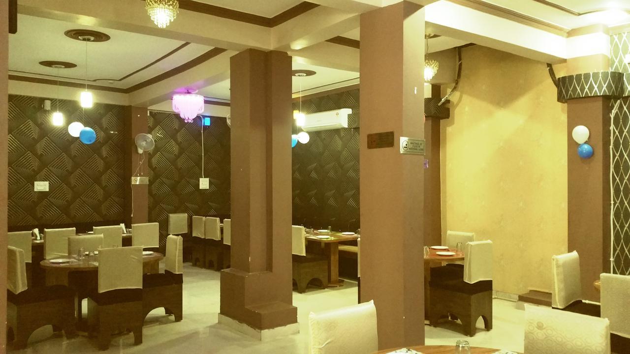 The Royal Hotel Chhatarpur 외부 사진